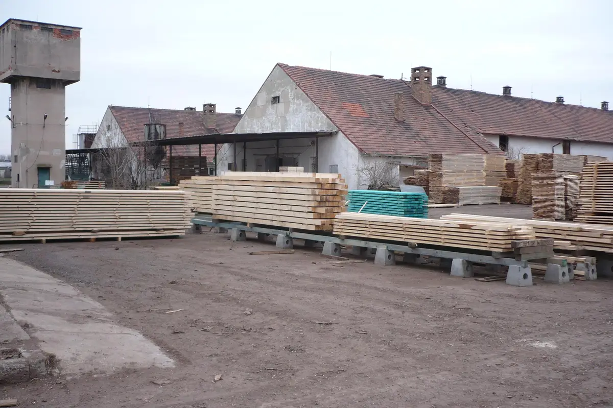 Pila Lenešice - SEKADO s.r.o.
